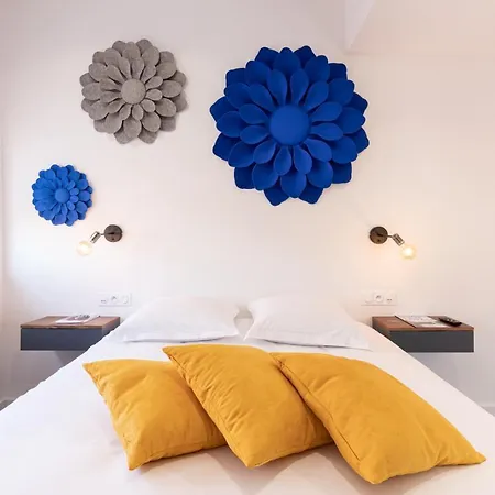 Le Petit Roulis Bed & Breakfast 4*