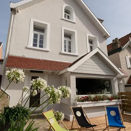 Le Petit Roulis Bed & Breakfast