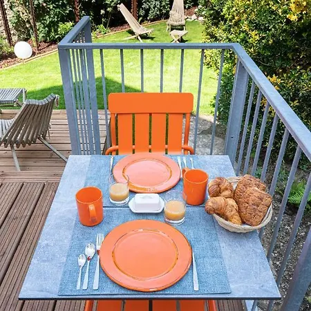 Bed & Breakfast Le Petit Roulis 4*