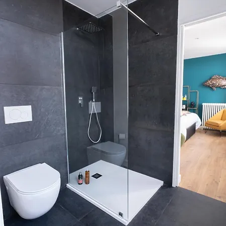 Couette-café Le Petit Roulis 4*